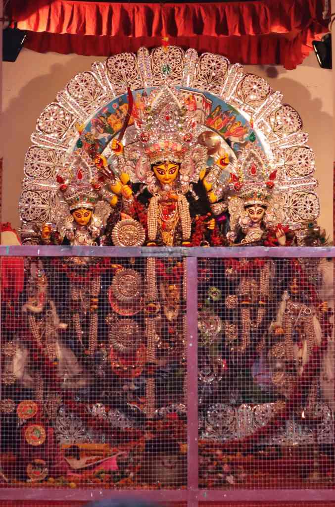 fromthecornertable, from the corner table, durga puja, bonedi bari puja, mallick bari, ranjit mallick, koel mallick