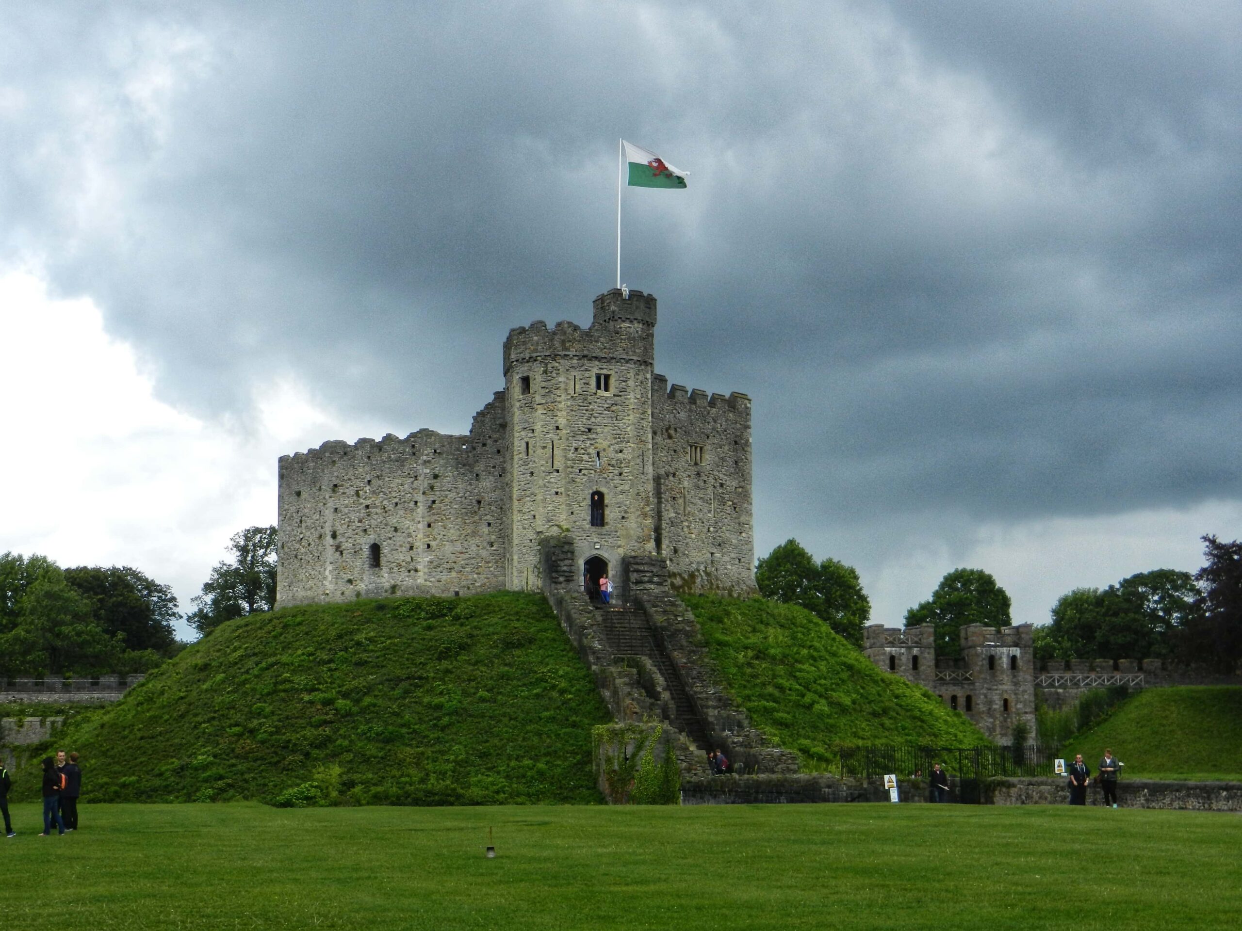 fromthecornertable, travelblog, travelblogger, england, englandcities, englandtowns, englandvillages, english, unitedkingdom, travelengland, travelUK, things-to-see, must-see-england, must-visit-england, cardiff, cardiffcastle
