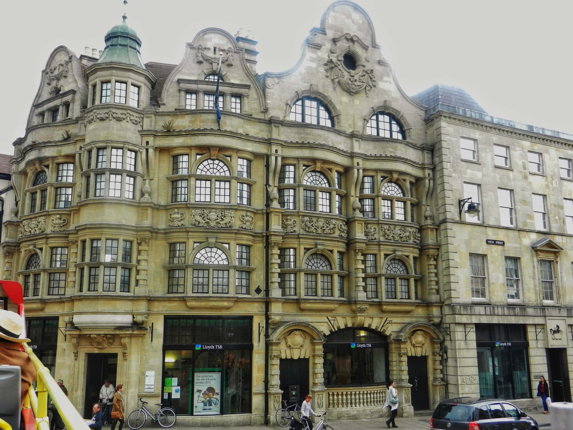 fromthecornertable, travelblog, travelblogger, england, englandcities, englandtowns, englandvillages, english, unitedkingdom, travelengland, travelUK, things-to-see, must-see-england, must-visit-england, oxford, oxfordtown, universityofoxford, oxforduniversity, oxforduniversity 