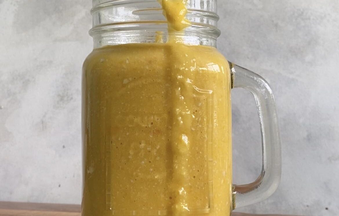 697b8-mango-oats-breakfast-smoothie