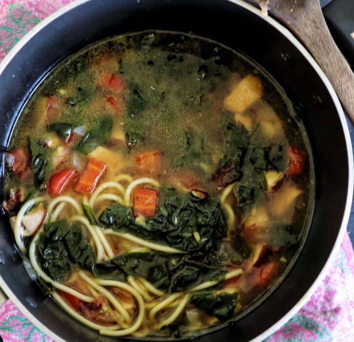 7e26f-chicken-lettuce-soup