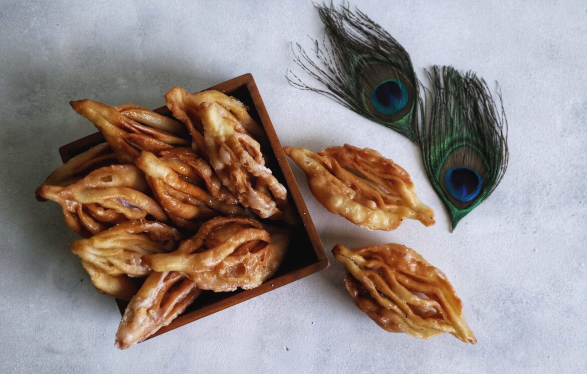 88921-elo-jhelo-bengali-fried-sweet-2 88921-elo-jhelo-bengali-fried-sweet-2