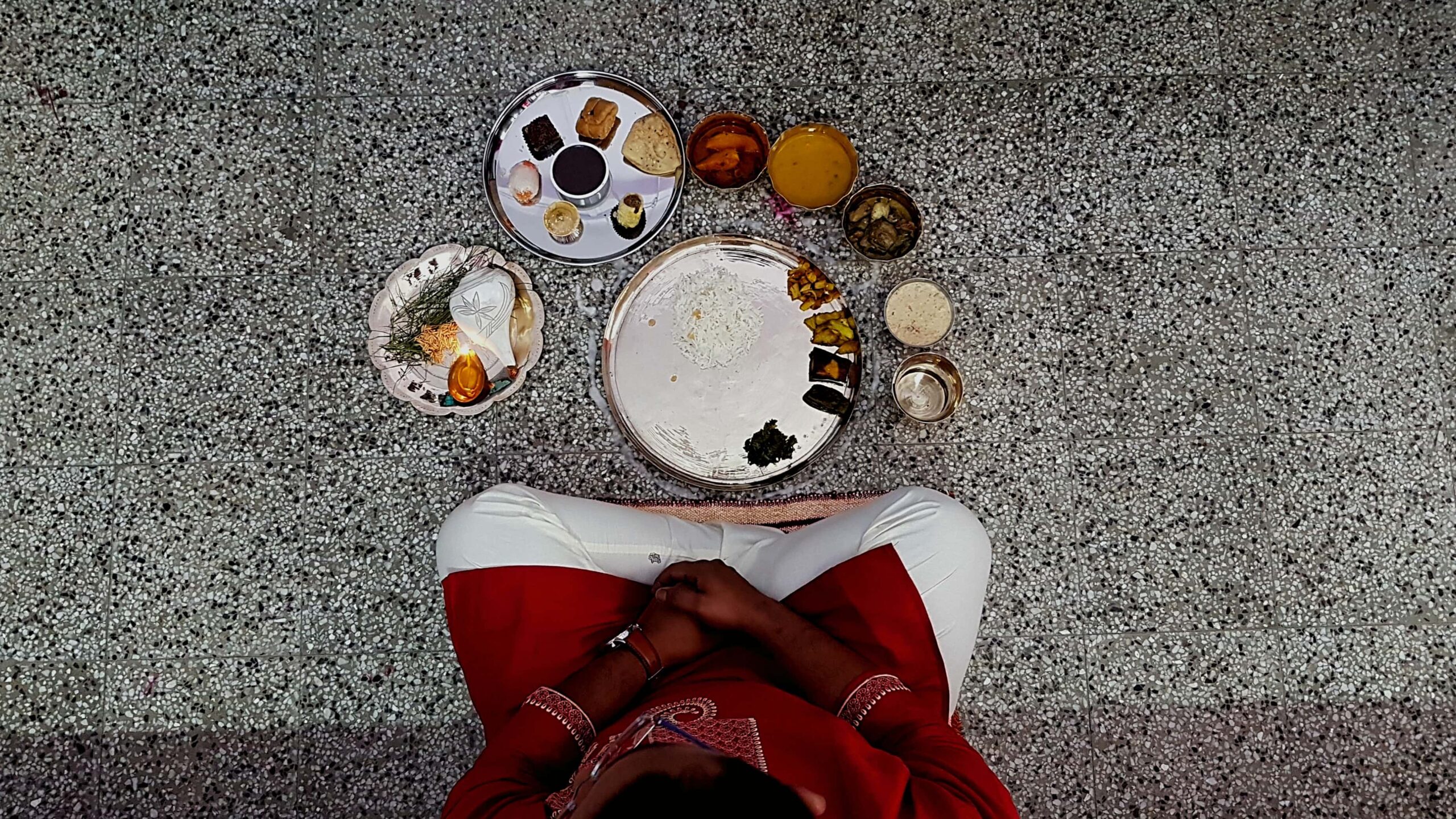 fromthecornertable, from the corner table, bengali wedding, indian wedding
Copyright: Abishek Biswas-Reshmi Karar