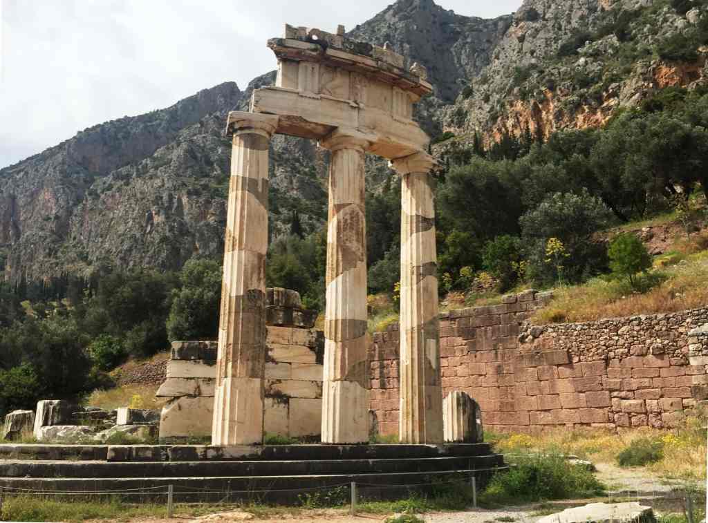 Tholos, from the corner table, #fromthecornertable