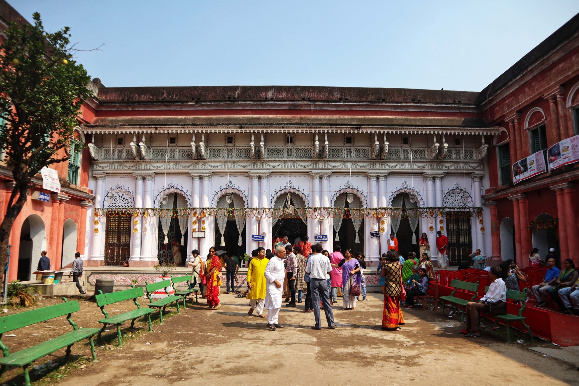 fromthecornertable, from the corner table, durga puja, bonedi bari puja, shobabazar rajbari