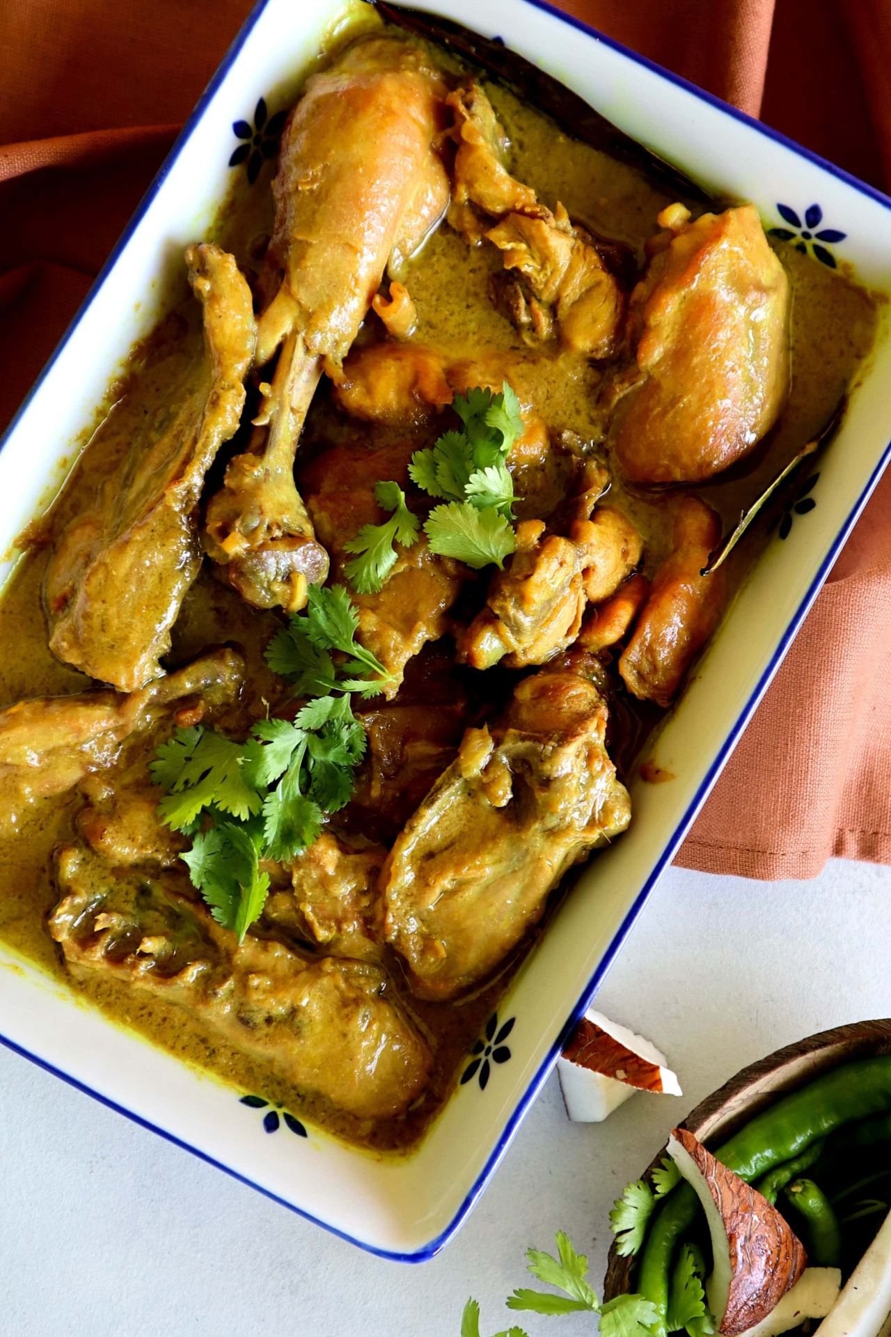 fromthecornertable, from the corner table, traveltuckintalk, tuck-in, bengalifood, bengalirecipe, chicken, coconut gravy, narkel malai murg