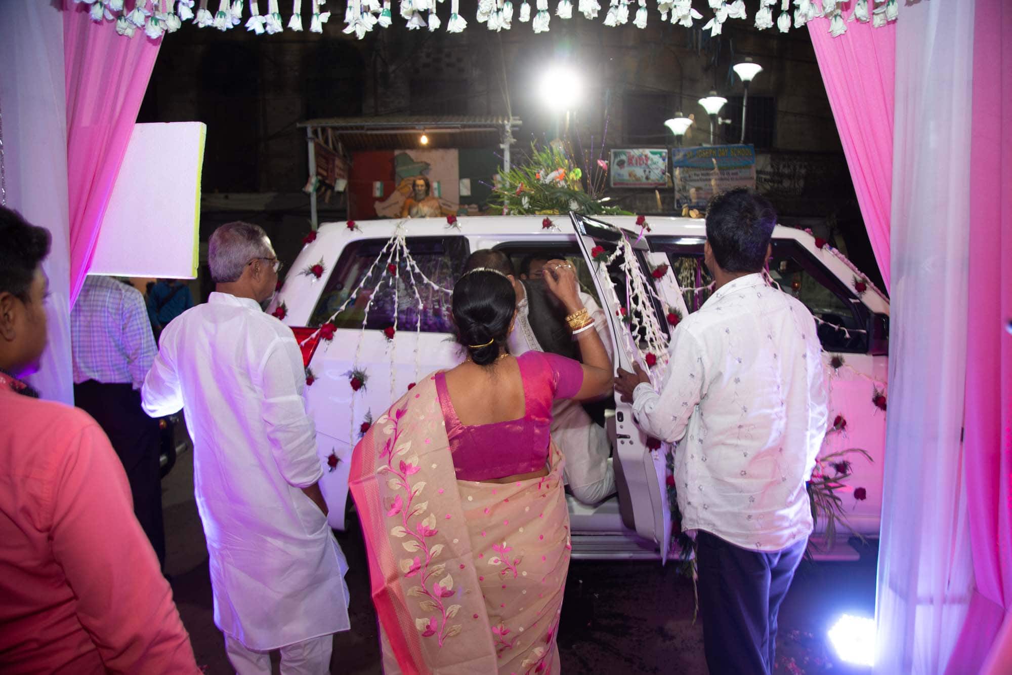 fromthecornertable, from the corner table, bengali wedding, indian wedding Copyright: Abishek Biswas-Reshmi Karar