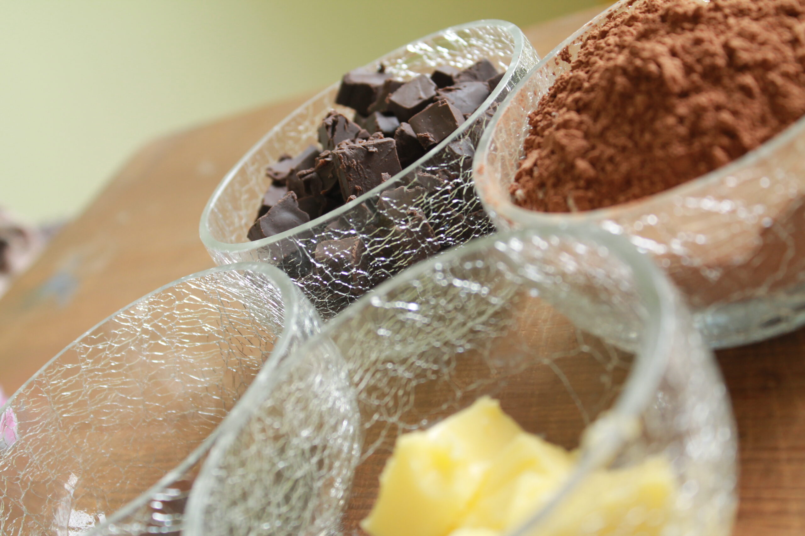 from the corner table, fromthecornertable, food blog, travel tuck-in talk, festival time, cake stall, how to set up food stall, food stall, cake stall, wishlist, Photo: Gautam Chakravarty