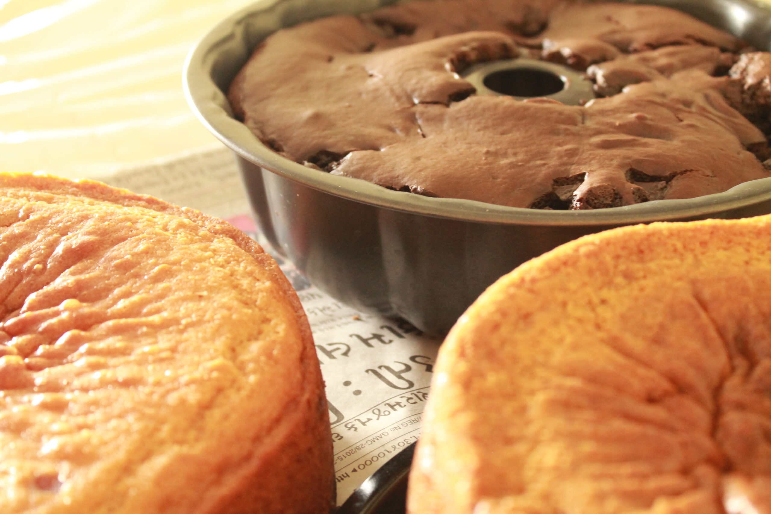 The Final Cakes; from the corner table, fromthecornertable, food blog, travel tuck-in talk, festival time, cake stall, how to set up food stall, food stall, cake stall, wishlist, Photo: Gautam Chakravarty